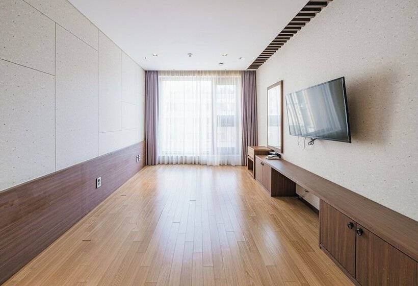 Номер Deluxe, Air City Jeju