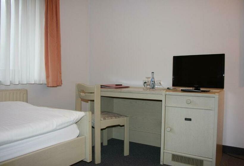 Standard Enkelrum, Blume Post