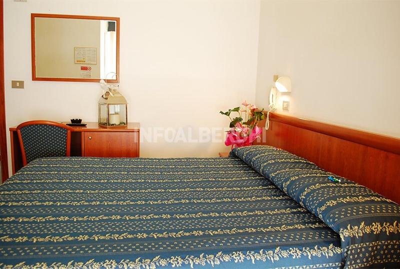 バルコニー付きスタンダードルーム, Caesar