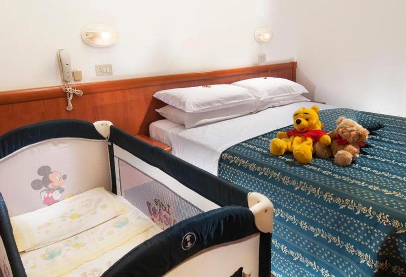 バルコニー付きスタンダードルーム, Caesar