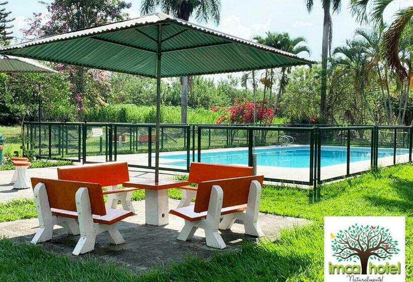 חדר אקונומי לארבעה, Imca