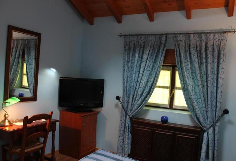 Quarto standard, La Casona De Molleda