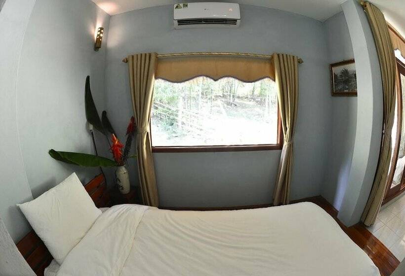 اتاق خانوادگی, La Maison De Buoc