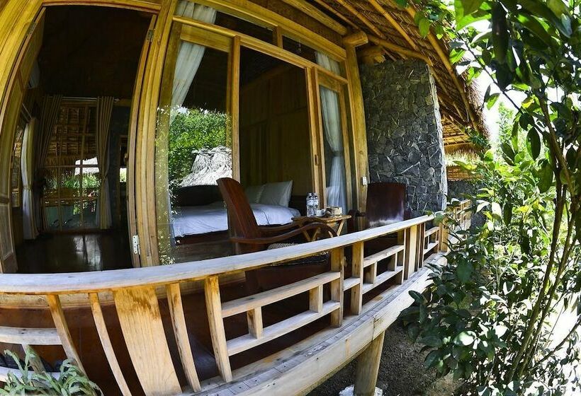 اتاق خانوادگی, La Maison De Buoc