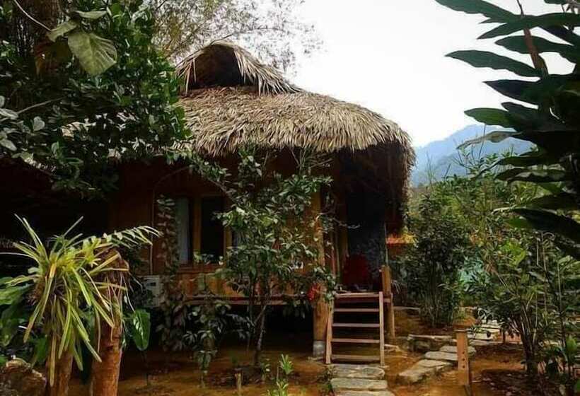 اتاق خانوادگی, La Maison De Buoc