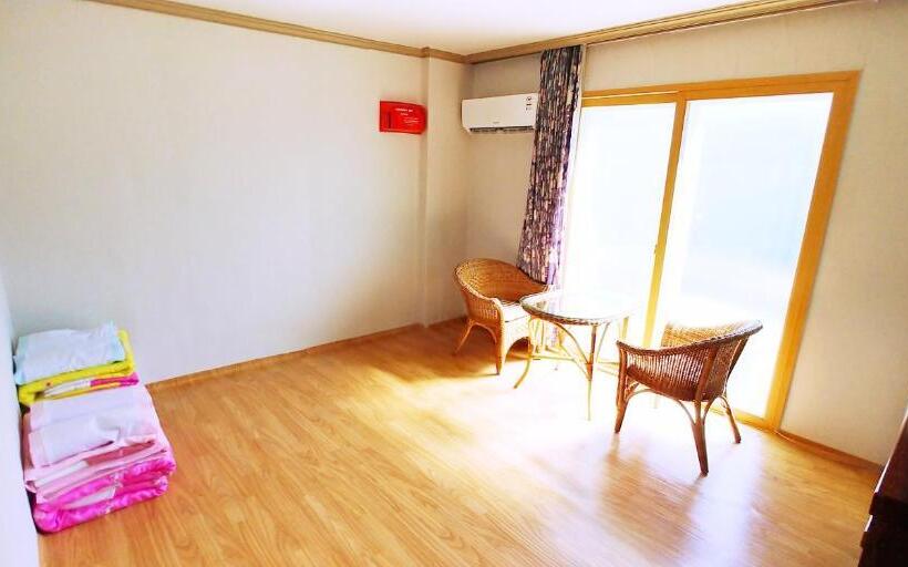 Familie Værelse, Namwon