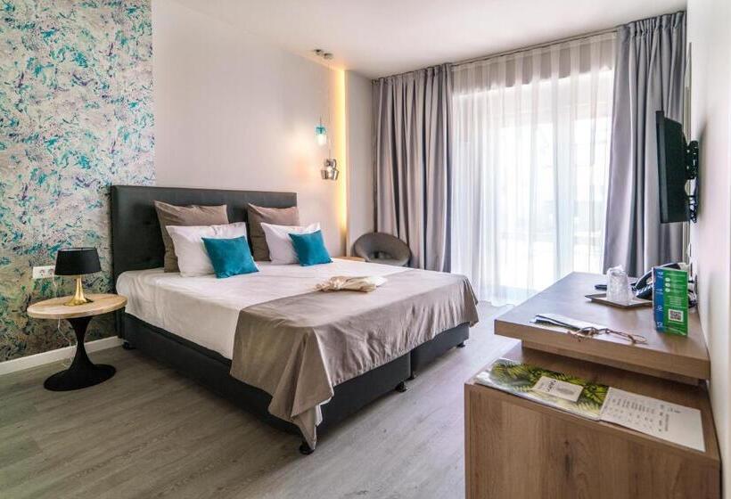 スタンダードルーム, Nayino Resort