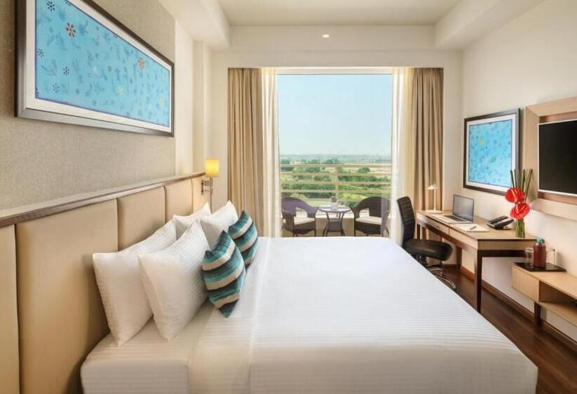 جناح, Sandal Suites By Lemon Tree Hotels
