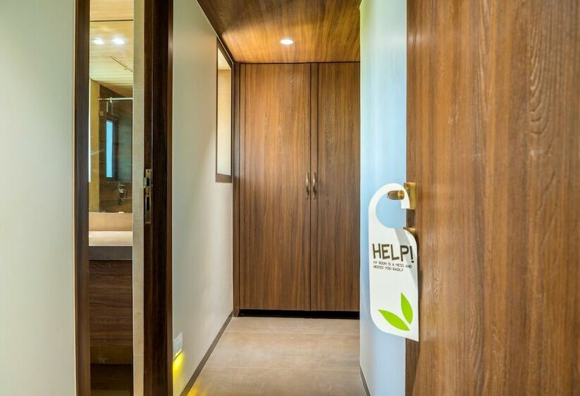 Quarto Estandar, Treebo Olive Nest