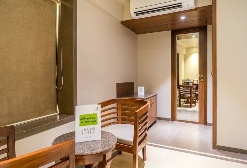 Quarto Estandar, Treebo Olive Nest