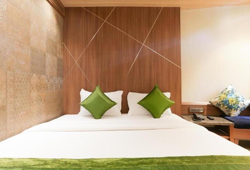 Superior Szoba, Treebo Olive Nest