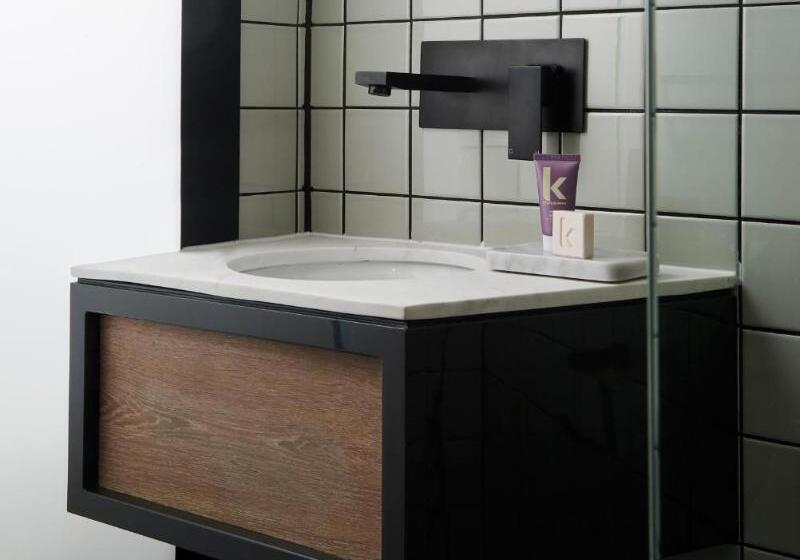 スタンダードルーム, Tribe Perth