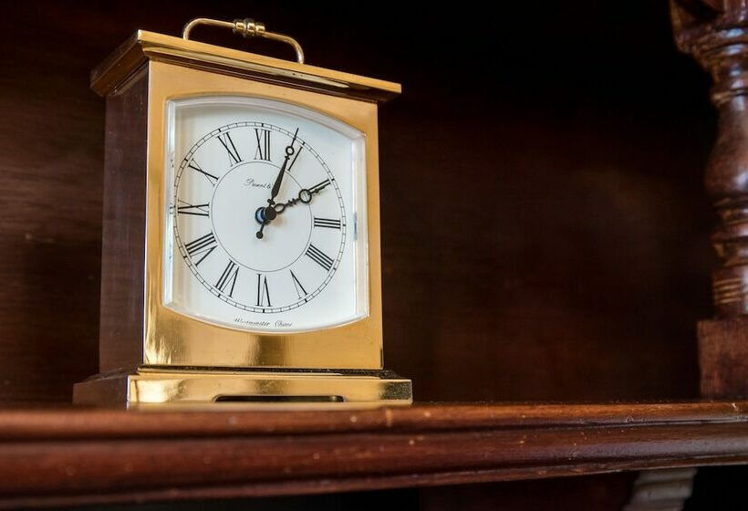 سوییت لوکس, Loloma Bed And Breakfast