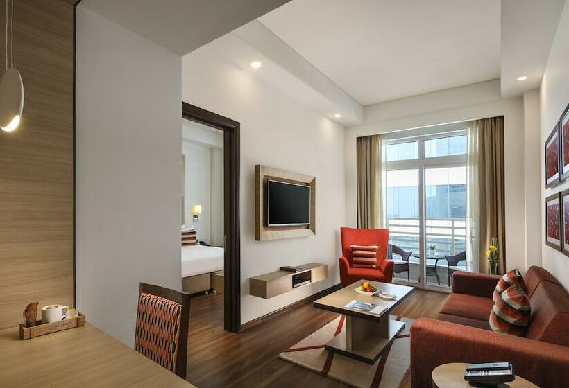 豪华套房, Sandal Suites By Lemon Tree Hotels