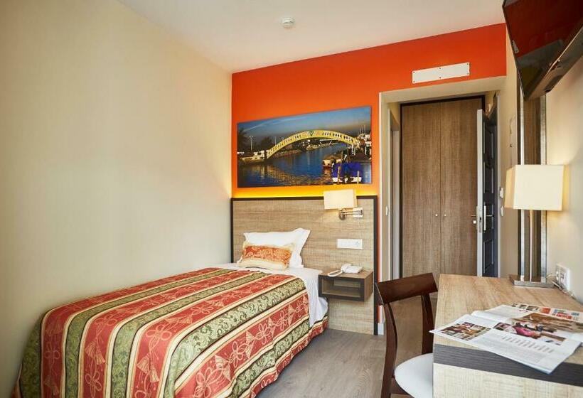 اتاق استاندارد یک نفره, Suites & Hostel Cidade Aveiro