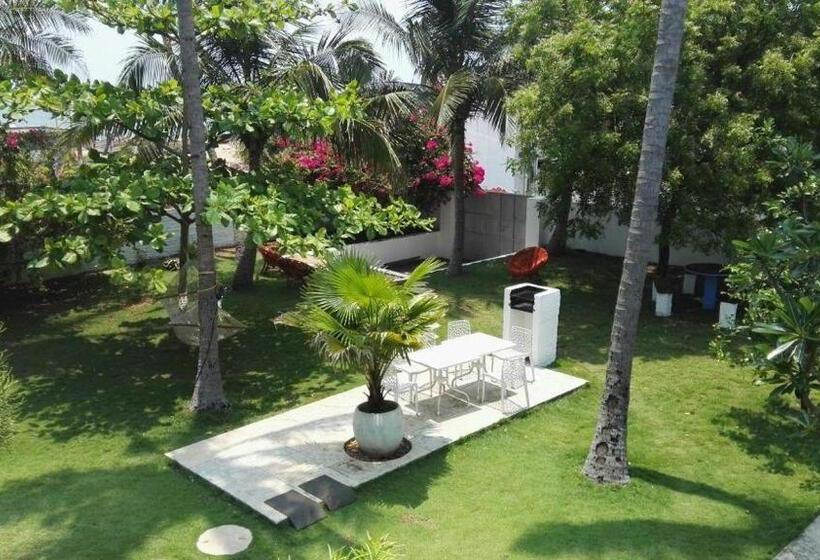 스탠다드 룸 킹사이즈 침대, Villa Anna Pondy