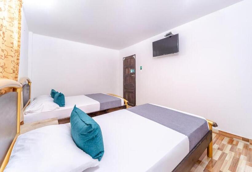 اتاق استاندارد سه نفره, Ayenda 1305 Retro