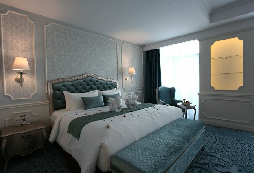 جناح جونيور, Grand Keisha Yogyakarta