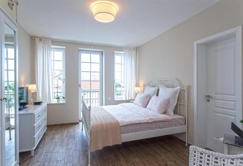 דירת שני חדרים, Green Hill Guest House