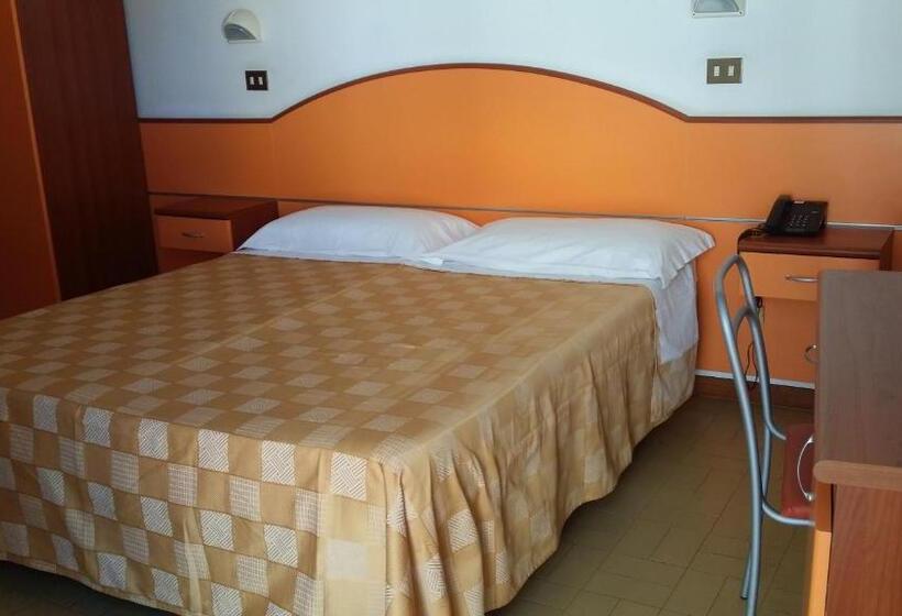 اتاق استاندارد با بالکن, La Falena