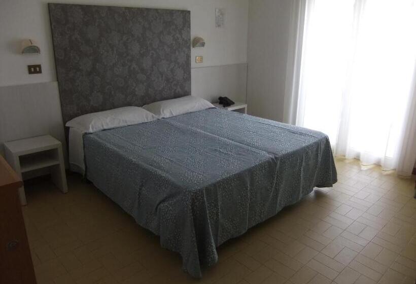 اتاق استاندارد با بالکن, La Falena