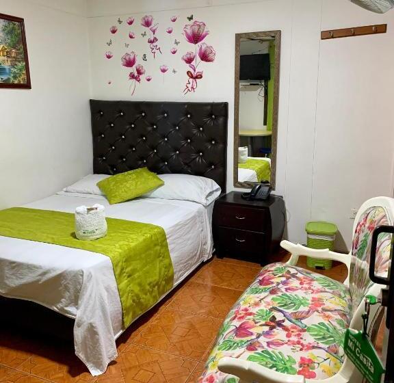 标准间, Mi Casita Pereira