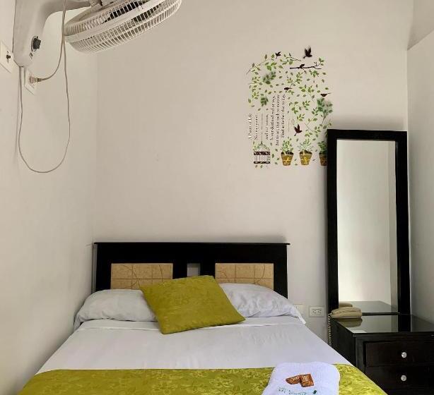 标准间, Mi Casita Pereira