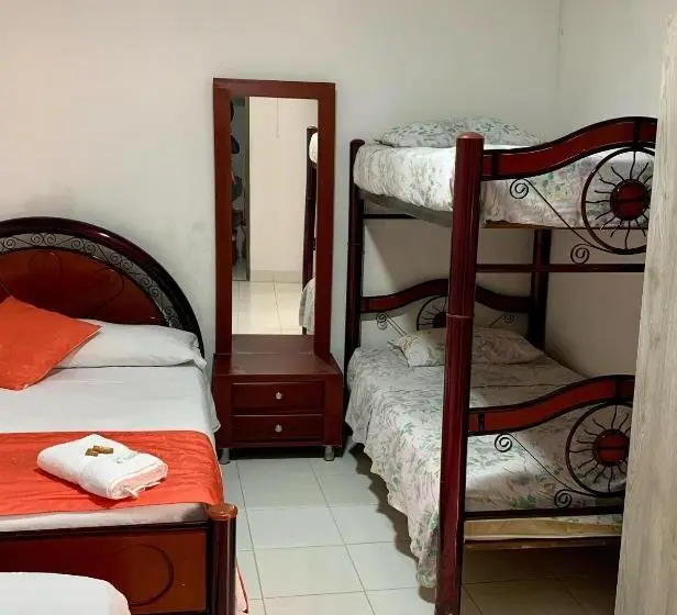 スタンダード４人部屋, Mi Casita Pereira