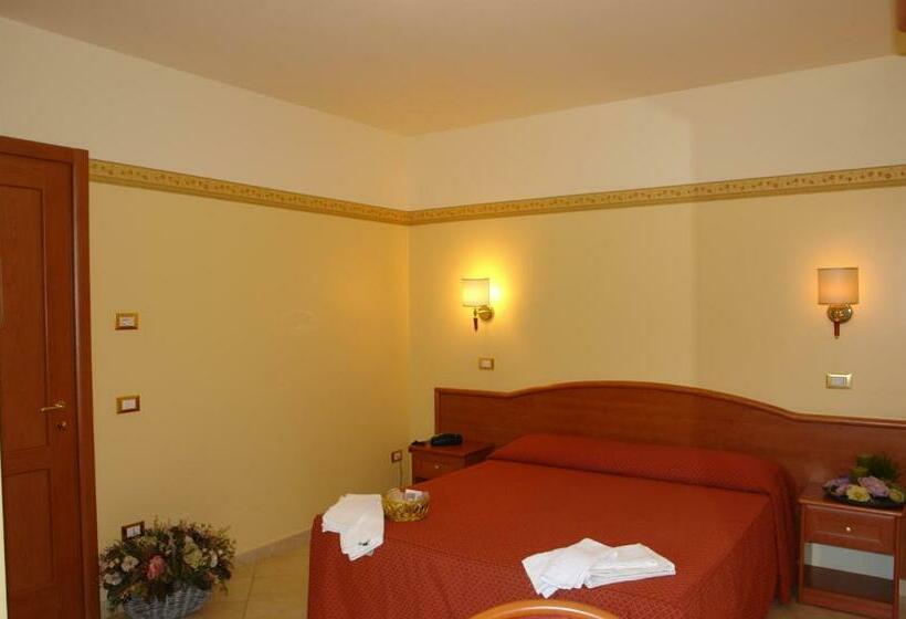 高级单人间, Rosamarina