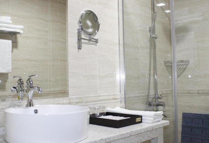 اتاق استاندارد سه نفره, Sultan