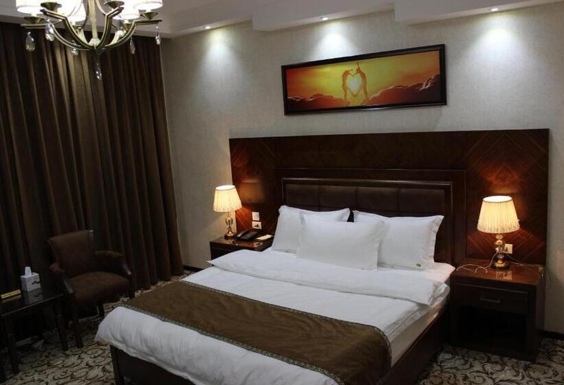 سوئیت با تخت بزرگ, Sultan