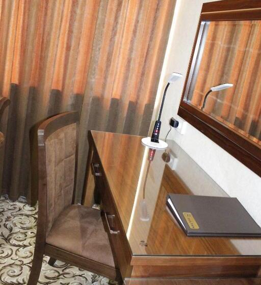 سوئیت با تخت بزرگ, Sultan