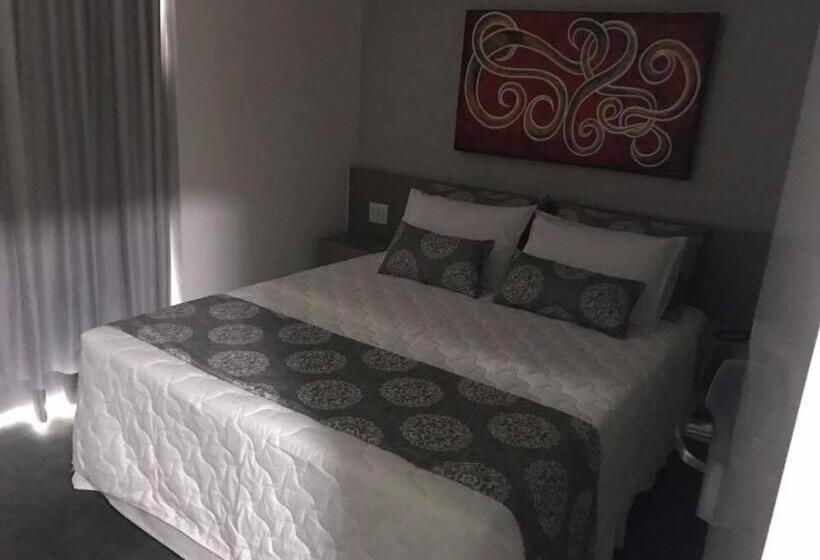 חדר דלוקס עם מיטת קינג, Verona Tower