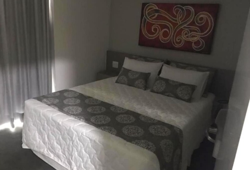 חדר דלוקס, Verona Tower