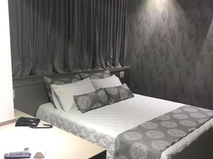 חדר דלוקס, Verona Tower