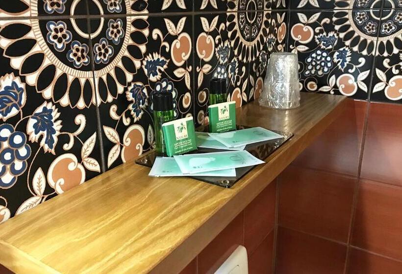 غرفة قياسية ثلاثية, B&b Cerasarella