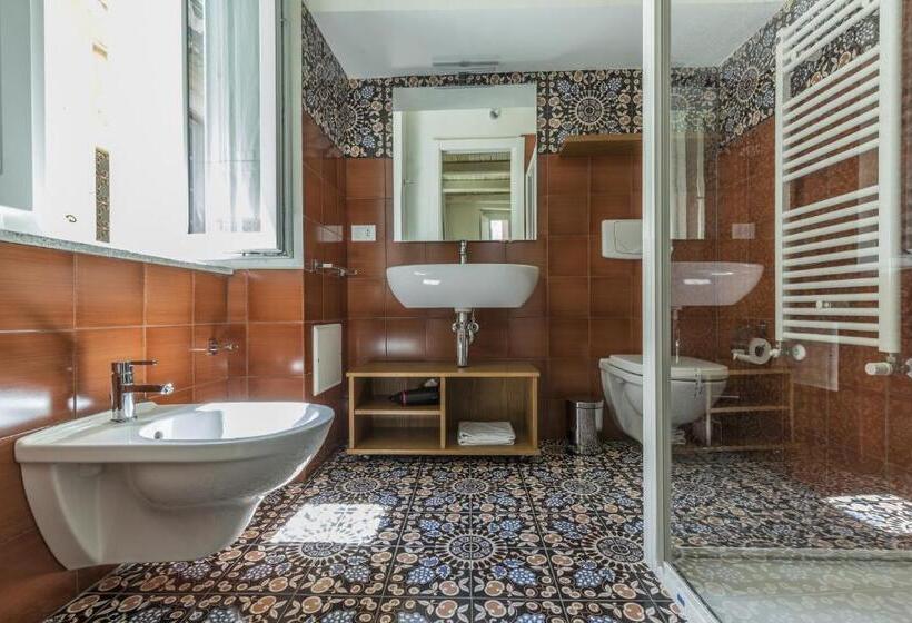 غرفة قياسية ثلاثية, B&b Cerasarella