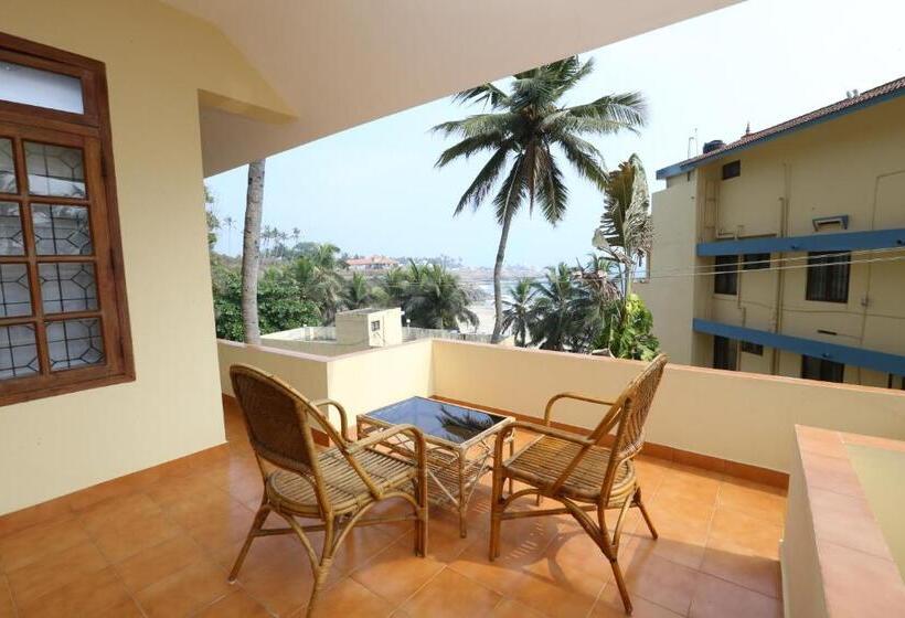 غرفة سوبيريور مطلّة علي البحر, Abad Serviced Villas