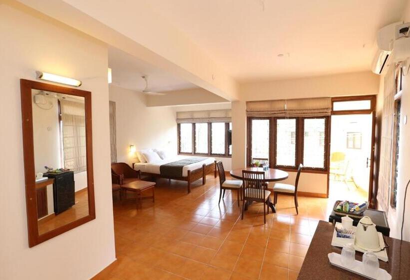 غرفة سوبيريور مطلّة علي البحر, Abad Serviced Villas