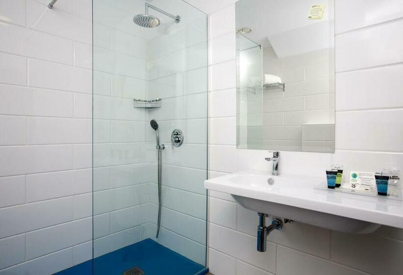 اتاق استاندارد سه نفره, Casual Del Mar Malaga