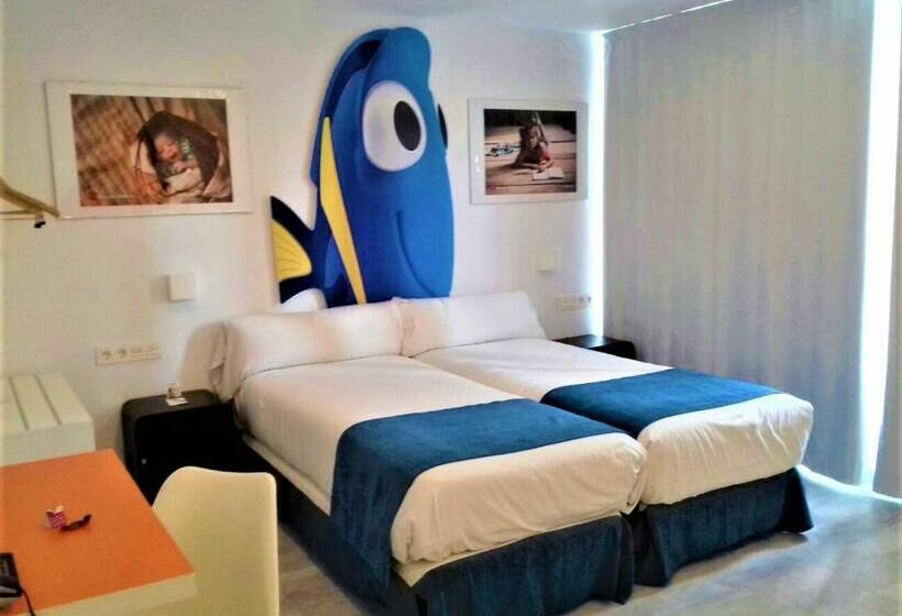 اتاق استاندارد چهار تخته, Casual Del Mar Malaga