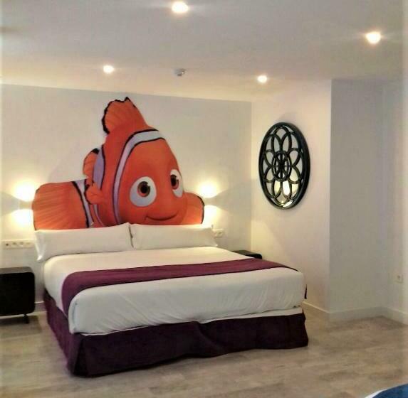 اتاق استاندارد چهار تخته, Casual Del Mar Malaga