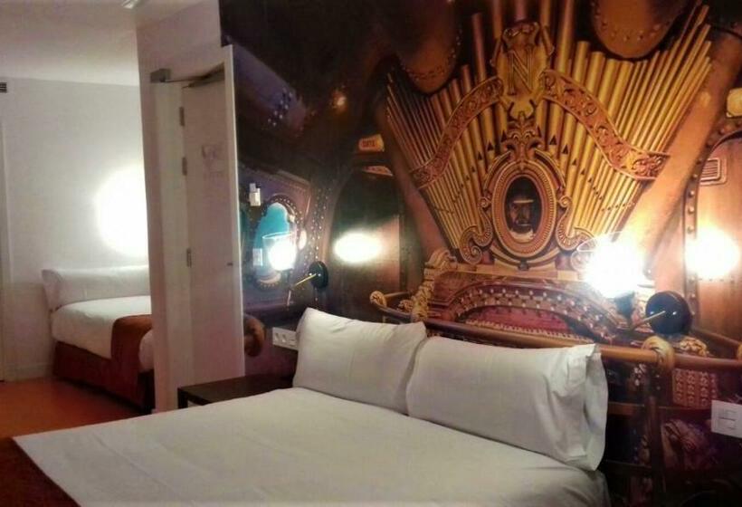 اتاق استاندارد چهار تخته, Casual Del Mar Malaga