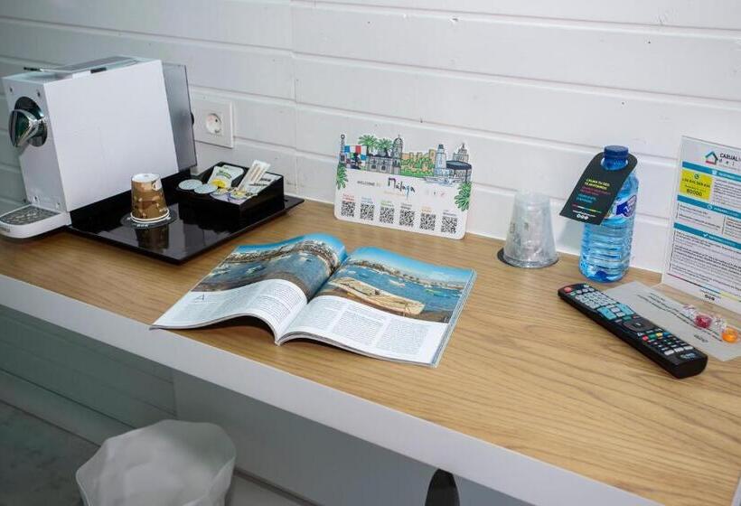 اتاق لوکس, Casual Del Mar Malaga