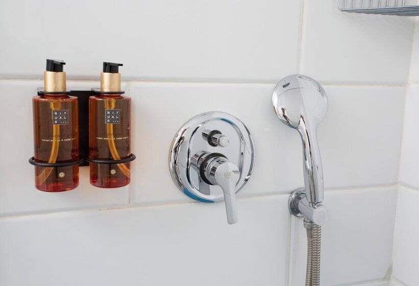 اتاق استاندارد سه نفره, Casual Del Mar Malaga