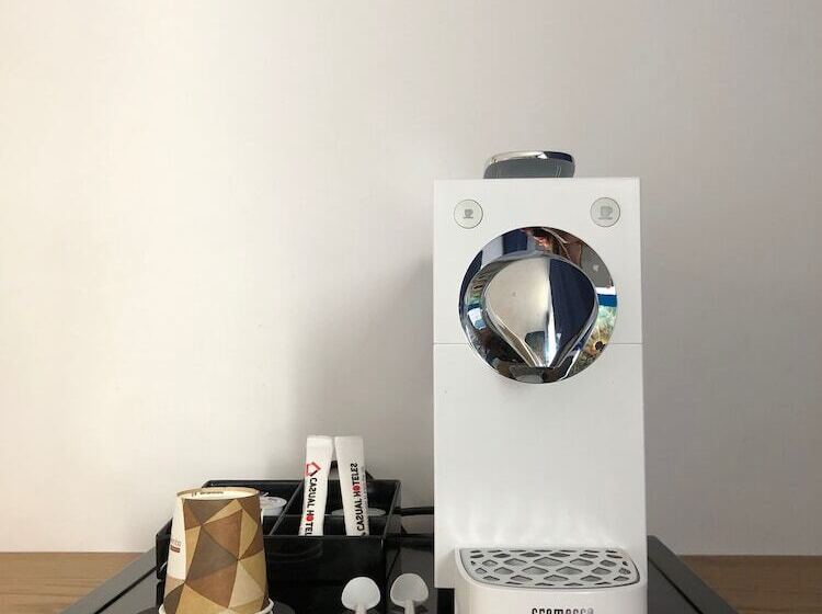 اتاق لوکس, Casual Del Mar Malaga