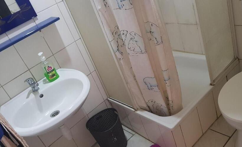 آپارتمان 1 خوابه, Guest House Jane Naivasha