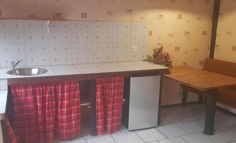 آپارتمان 1 خوابه, Guest House Jane Naivasha