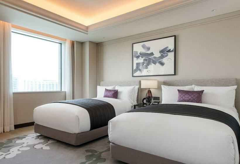 Habitació Premium, Paradise City