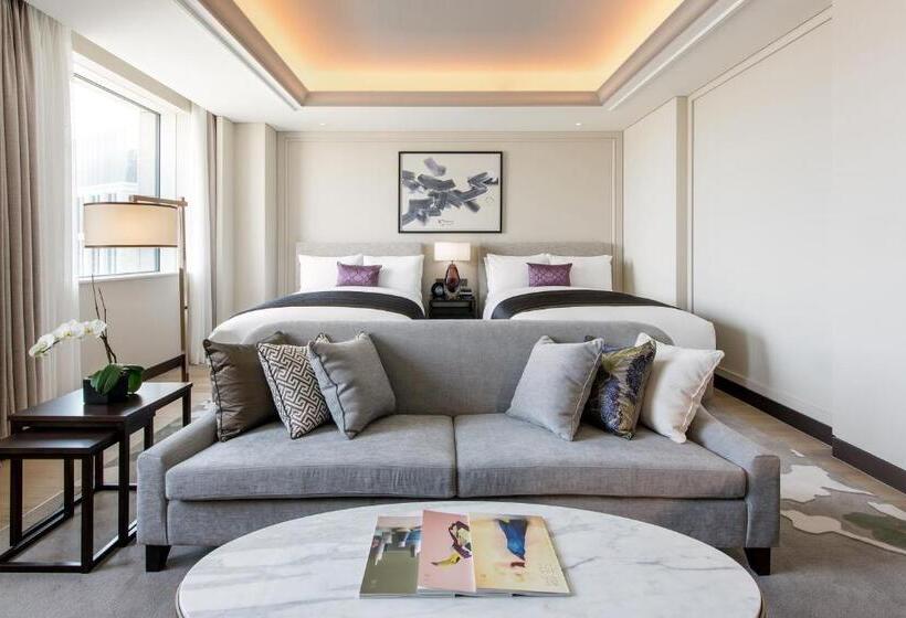 Habitació Premium, Paradise City